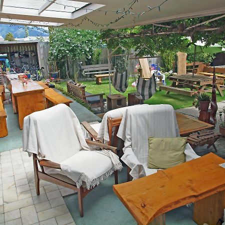 Annies Nirvana Lodge Backpackers Takaka Exterior foto