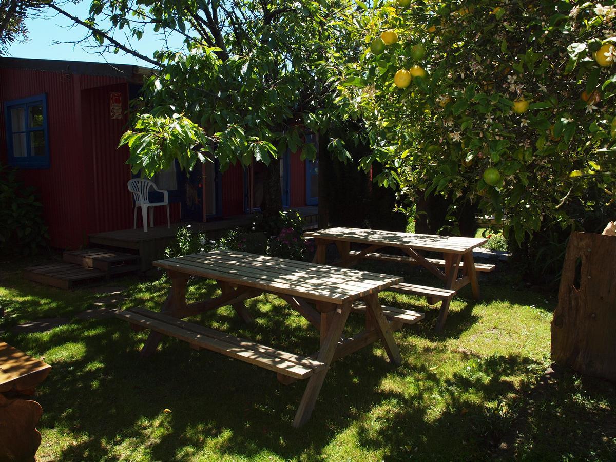 Annies Nirvana Lodge Backpackers Takaka Exterior foto