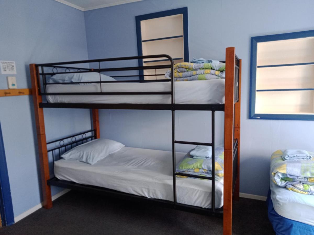 Annies Nirvana Lodge Backpackers Takaka Exterior foto